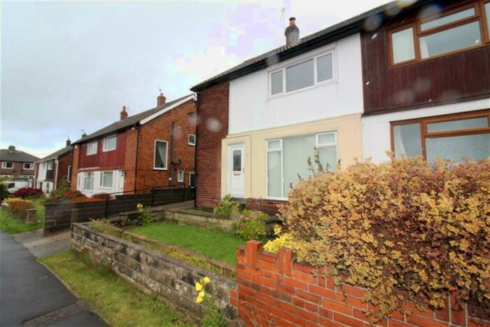 3 Bedroom Semi-Detached House To Rent In Chatsworth Crescent, Pudsey, Leeds, LS28