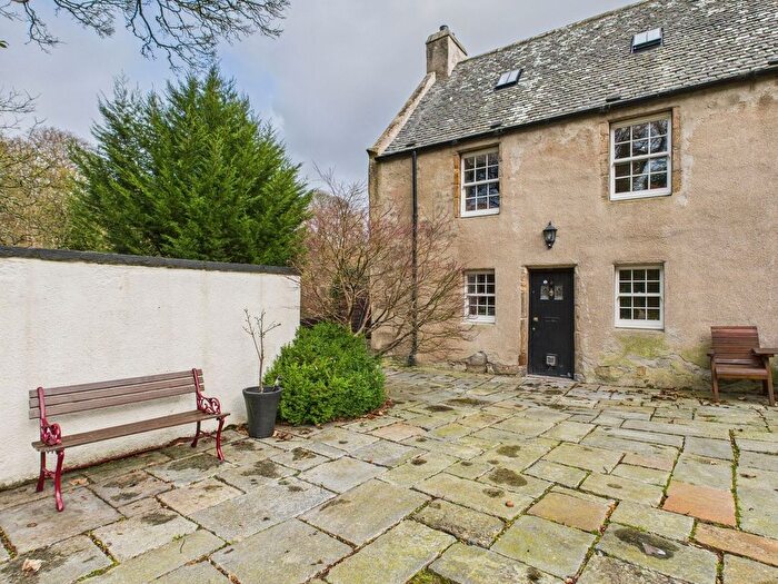 3 Bedroom Semi-Detached House For Sale In Don Street, Old Aberdeen, AB24