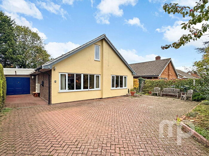 4 Bedroom Detached House For Sale In Vimy Drive, Wymondham, NR18