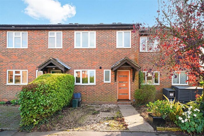 3 Bedroom Property To Rent In Walker Close, Hampton, TW12