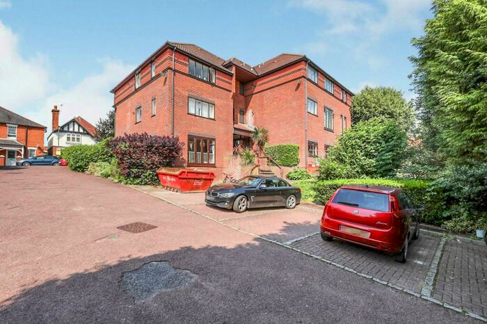 1 Bedroom Apartment To Rent In Farnham Road, Guildford, GU2
