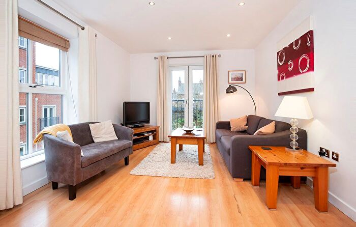 2 Bedroom Flat To Rent In Centurion Square, York, YO1