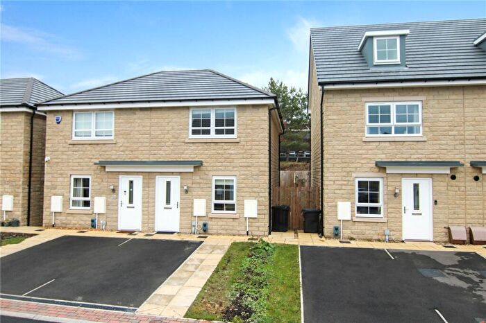 2 Bedroom Semi-Detached House For Sale In Brunel Drive, Silsden, BD20