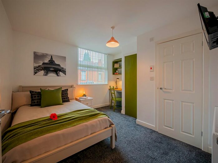 6 Bedroom Property To Rent In Dean Street, Ball Hill, Coventry, CV2