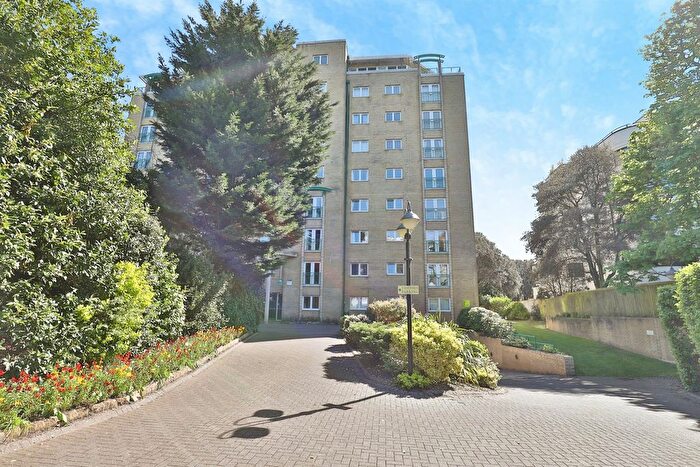 2 Bedroom Flat For Sale In Manor Road, Bournemouth, BH1