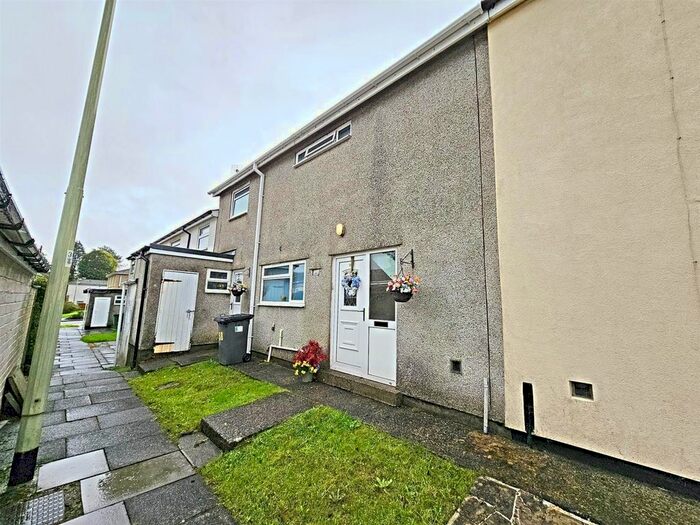 3 Bedroom Terraced House For Sale In Buarth Y Capel, Ynysybwl, Pontypridd, CF37