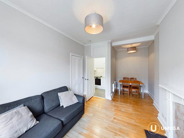 1 Bedroom Apartment To Rent In Wardlaw Place, Gorgie, Edinburgh, EH11