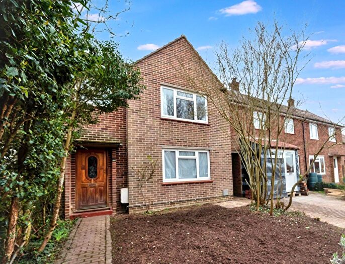 3 Bedroom Terraced House For Sale In Pomfret Road, Chartham, CT4