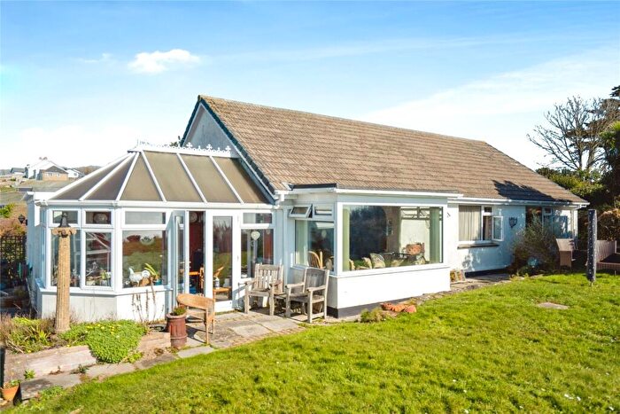 4 Bedroom Bungalow For Sale In Cliff Rise, Fowey, Cornwall, PL23
