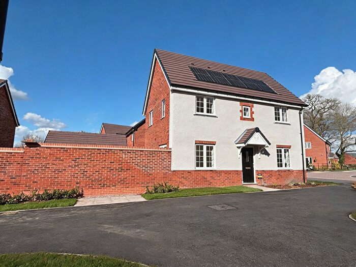 3 Bedroom Detached House For Sale In , LE12