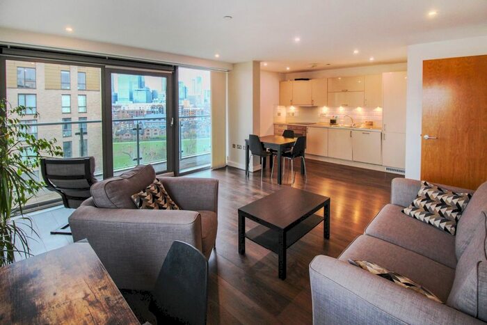 2 Bedroom Flat To Rent In Craig Tower, Aqua Vista Square, E3