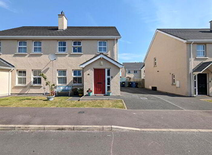3 Bedroom Semi-Detached House For Sale In Sawhill Park, Newry, BT34