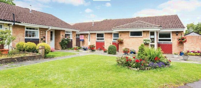 3 Bedroom Bungalow To Rent In Royal Drive, Epsom, KT18
