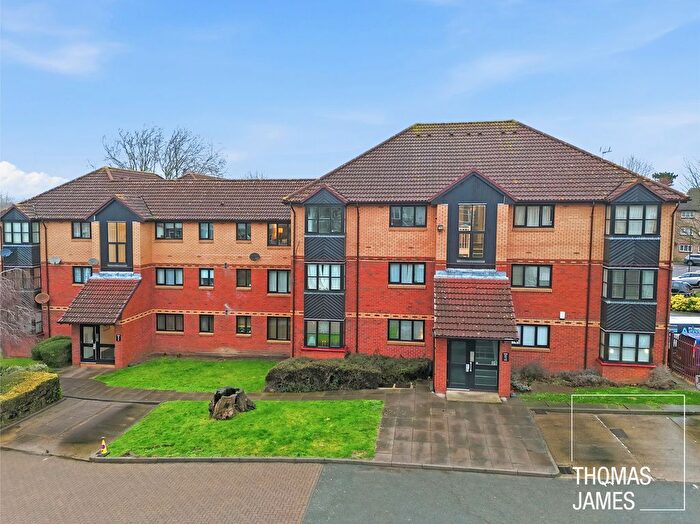 1 Bedroom Flat For Sale In Medesenge Way, London, N13