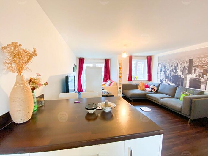 2 Bedroom Flat To Rent In The Edg, Springmeadow Road, Birmingham, B15