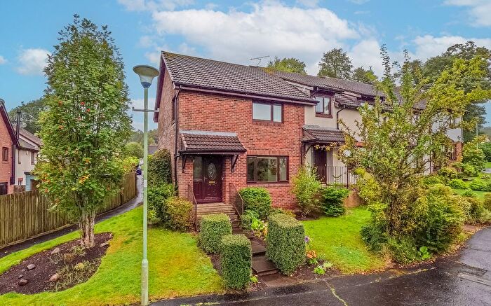 3 Bedroom End Of Terrace House For Sale In Finlay Rise, Milngavie, East Dunbartonshire, G62