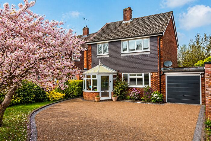 3 Bedroom Detached House For Sale In St Andrews Way, Oxted, Surrey, RH8