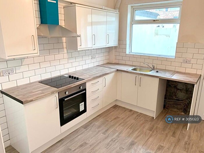 2 Bedroom End Of Terrace House To Rent In Dickinson Street, Darlington, DL1