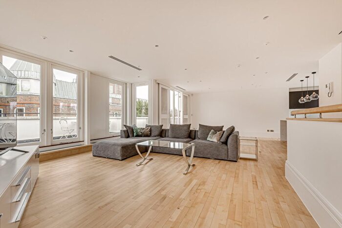4 Bedroom Flat To Rent In Holbein Place, London, SW1W