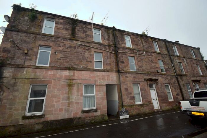 1 Bedroom Flat To Rent In Castle Street, Maybole, South Ayrshire, KA19