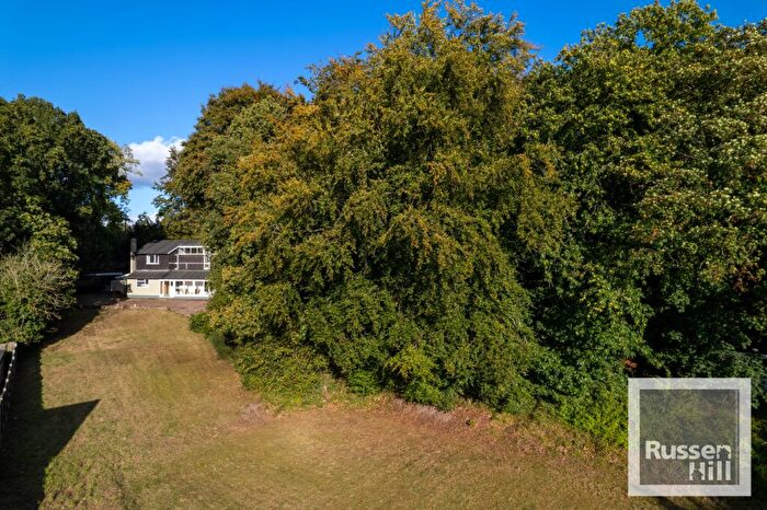 6 Bedroom Detached House For Sale In The Croft, Old Costessey, NR8