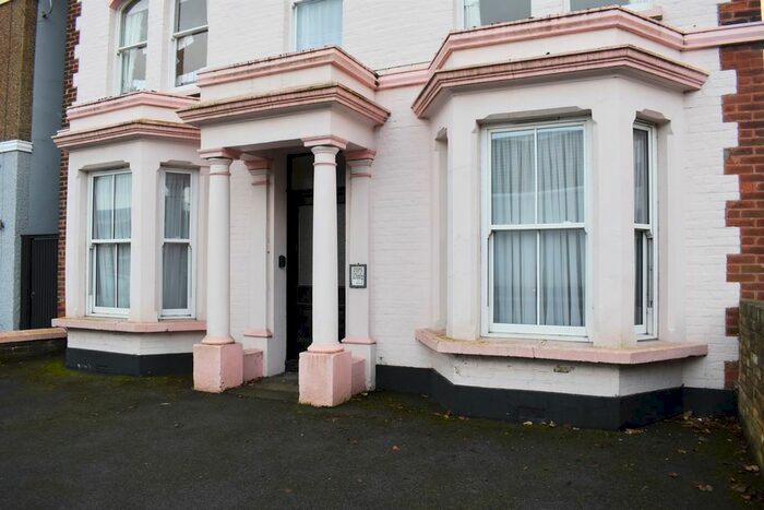 2 Bedroom Flat To Rent In St Peters Road, Broadstairs, CT10