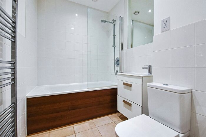 2 Bedroom Flat For Sale In Grahame Park Way, Colindale, NW9