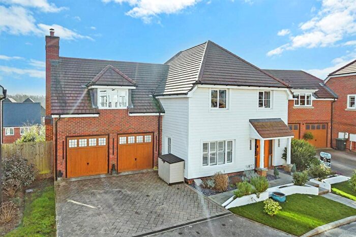 4 Bedroom Detached House For Sale In Southern View, Haywards Heath, West Sussex, RH16