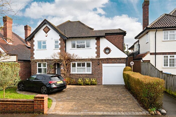 5 Bedroom Detached House For Sale In Hillcrest Gardens, Esher, Surrey, KT10