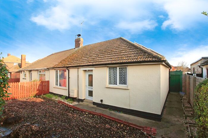 2 Bedroom Semi-Detached Bungalow For Sale In Newark Road, Peterborough, PE1