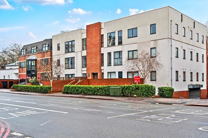 1 Bedroom Flat For Sale In Sovereign Court, Reading, Berkshire, RG1