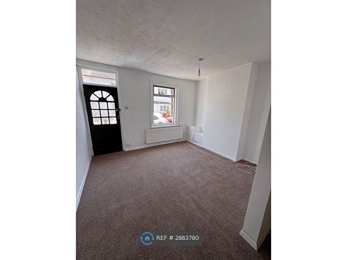 3 Bedroom Terraced House To Rent In Wolseley St, Reading, RG1