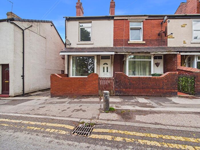 2 Bedroom End Of Terrace House For Sale In Ackworth Road, Featherstone, Pontefract, WF7