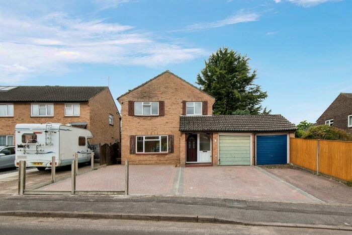 4 Bedroom House To Rent In Whitebeam Road, Hedge End, Southampton, SO30