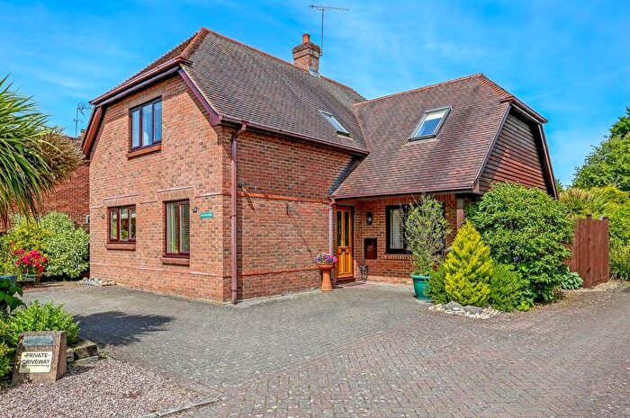 4 Bedroom Detached House To Rent In Littleton, Near Winchester, SO22