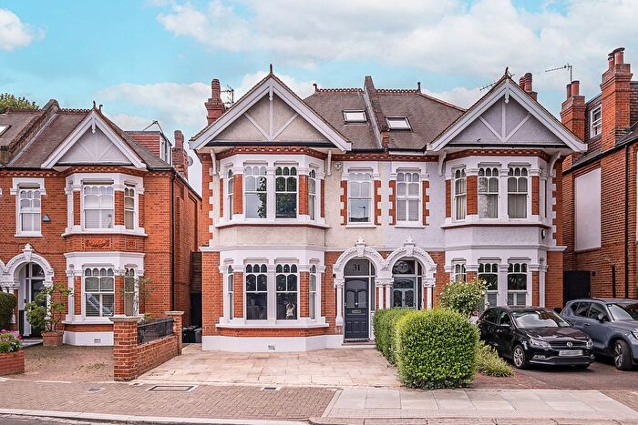 5 Bedroom Semi-detached House For Sale In Howards Lane, London, SW15