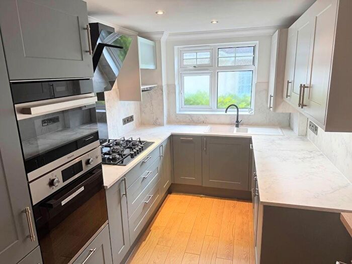 2 Bedroom Flat To Rent In Penn Hill Avenue, Poole, BH14