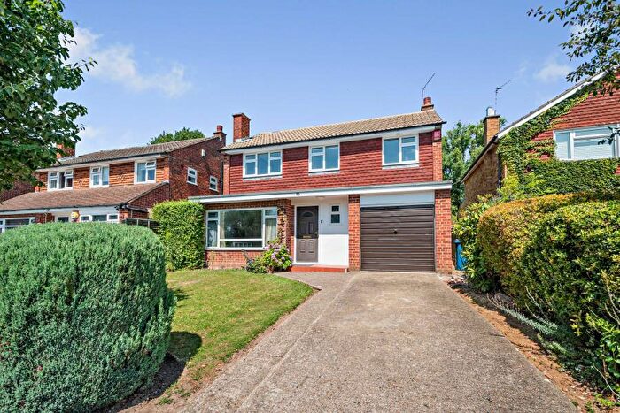 3 Bedroom Detached House To Rent In Birchmead, HA5