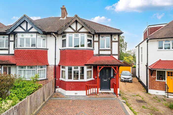 3 Bedroom Semi-Detached House To Rent In Rayford Avenue, London, SE12