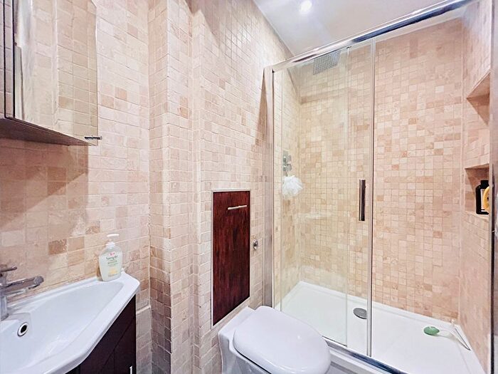1 Bedroom Flat To Rent In Upper Rock Gardens, Brighton, BN2