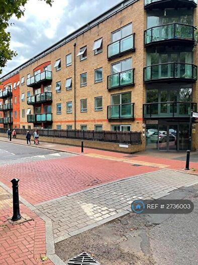 2 Bedroom Flat To Rent In Stanton House, London, SE16