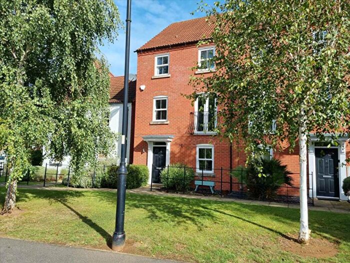 4 Bedroom Town House To Rent In Gleneagles Drive, Greylees, Sleaford, NG34