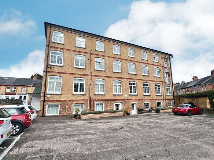 1 Bedroom Flat For Sale In Chamberlain House, Richmond Road, Taunton - No Onward Chain!, TA1
