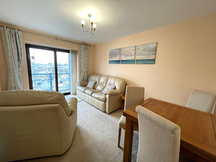 2 Bedroom Flat To Rent In Abernethy Square, Maritime Quarter, Swansea, SA1