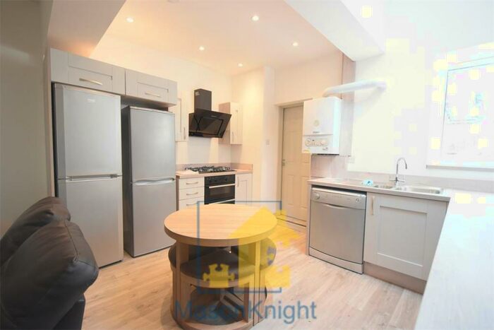 6 Bedroom Terraced House To Rent In Student Property - Selly Oak, Birmingham, B29