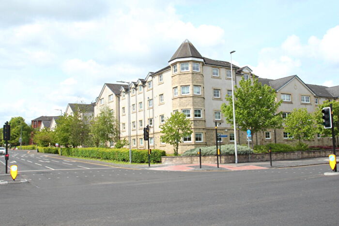 2 Bedroom Apartment To Rent In Parkholme Court, Hamilton, ML3