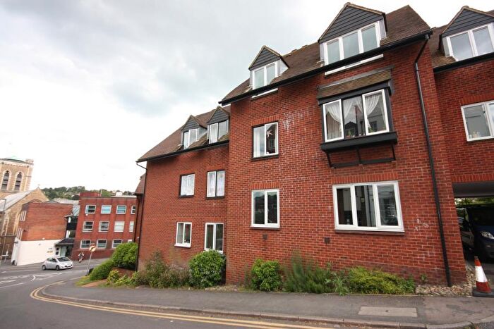 1 Bedroom Apartment To Rent In Sherborne Court, The Mount, Guildford, GU2