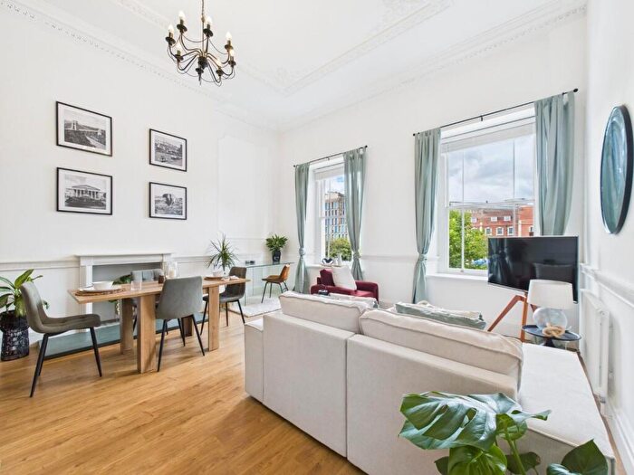 1 Bedroom Flat For Sale In Brunswick Square, St Pauls, Bristol, BS2