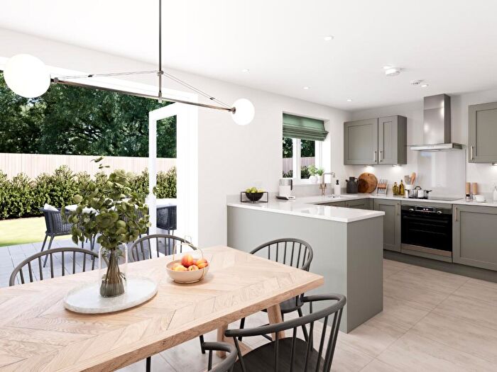 4 Bedroom Detached House For Sale In Caxton Close, Brompton On Swale, DL10