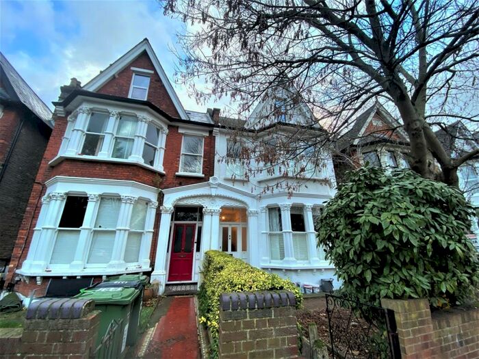 6 Bedroom House To Rent In Culverley Road, Catford, London, SE6